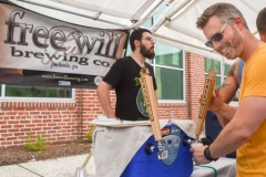freewill-brewing-pour