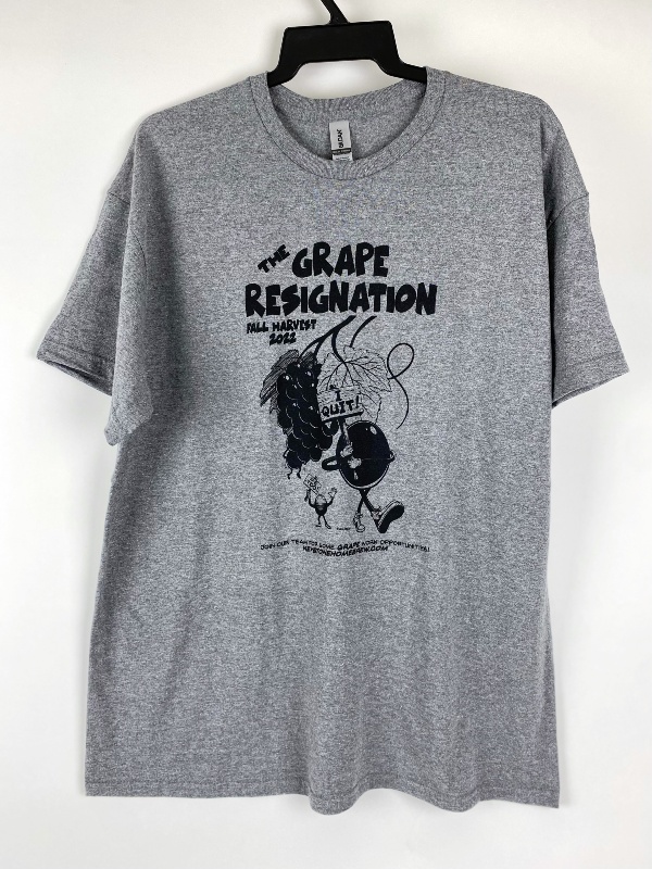 2022 Wine season T-Shirt